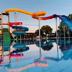Aparthotel Voeroes Alom Panzio 4*