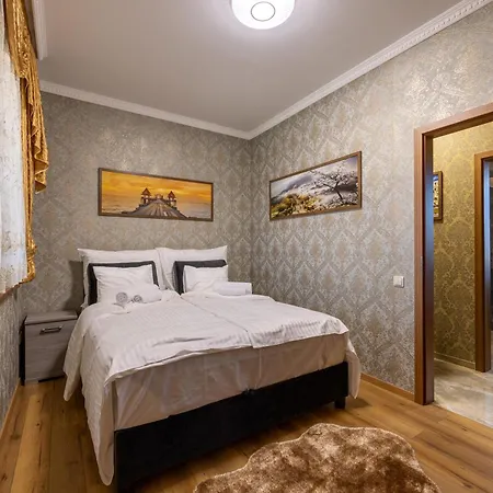 Aparthotel Voeroes Alom Panzio Tiszakécske