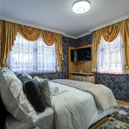 Voeroes Alom Panzio 4* Tiszakécske